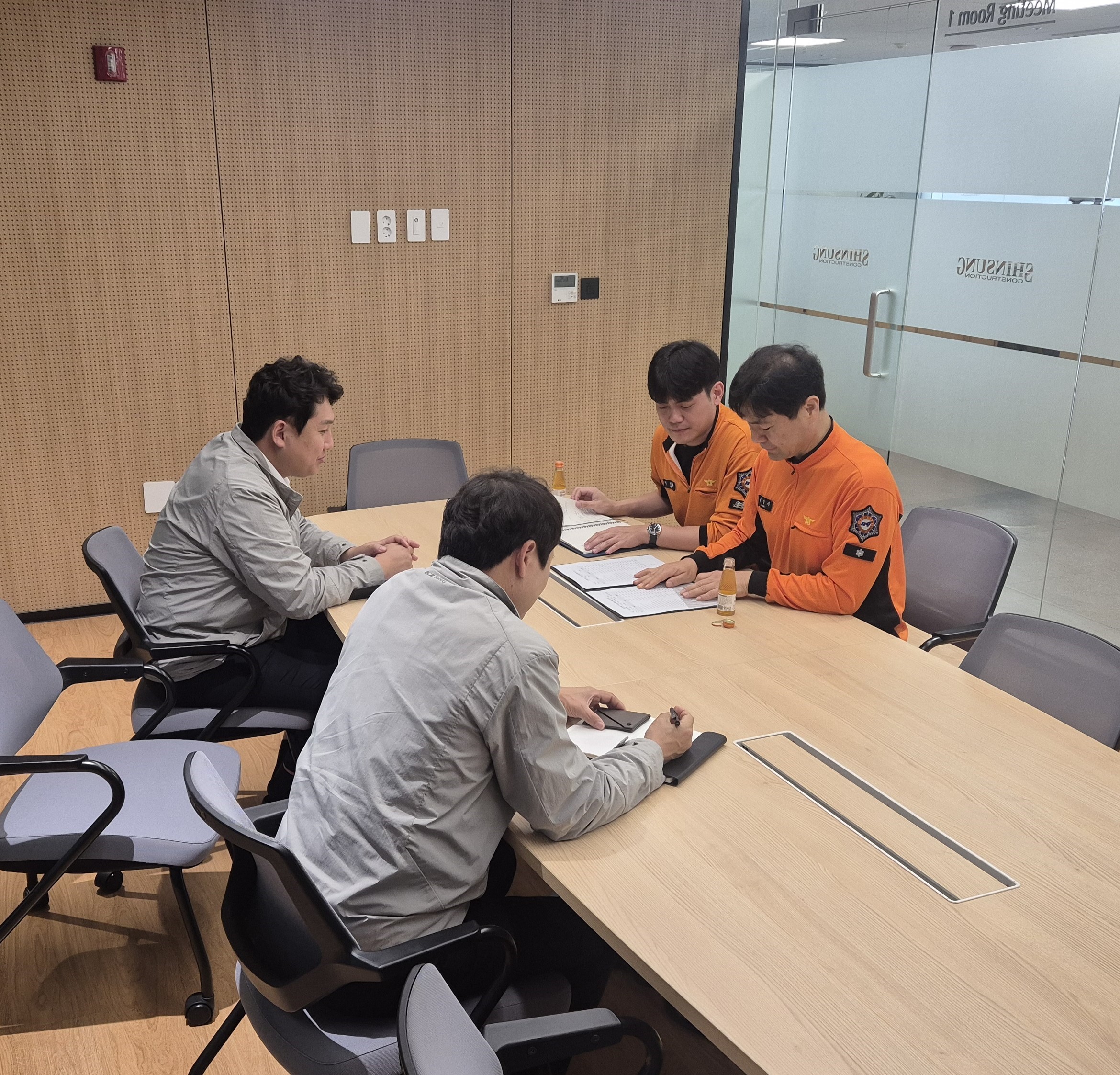 2025. 10. 23.지역대표 건설사 ‘신성건설’과 소방시설 안전 간담회