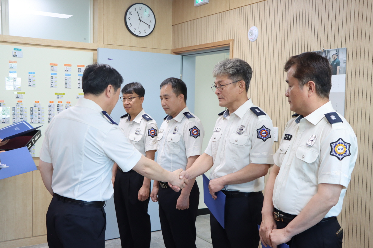 경축! 무주소방서 베테랑 4인 소방경 승진4